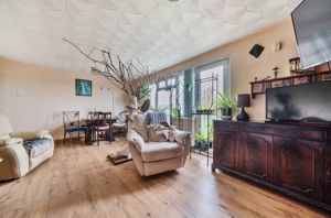 Lounge- click for photo gallery